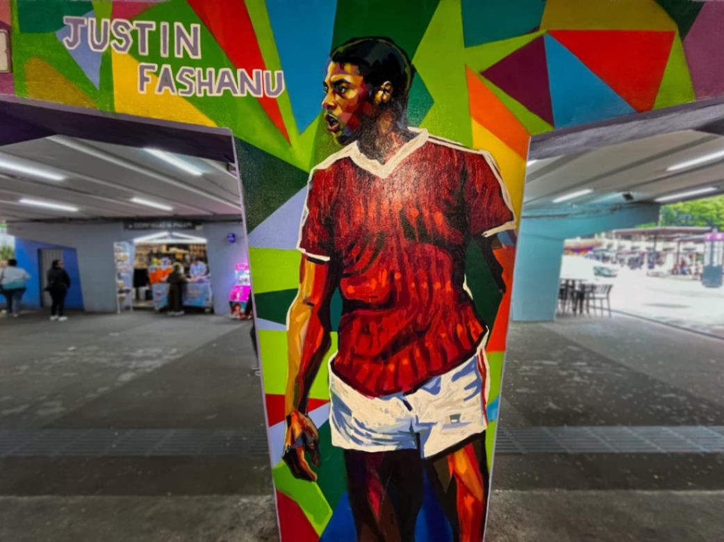 LA GLORIETA DE INSURGENTES SE CONVIERTE EN UN LIENZO DONDE EL FÚTBOL, LA MEMORIA Y LA DIVERSIDAD SE ENCUENTRAN