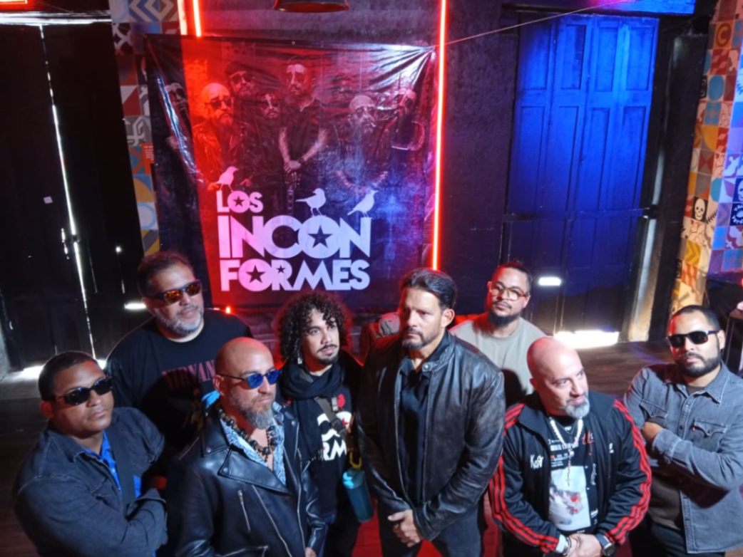 LOS INCONFORMES ESTRECHAN SU VÍNCULO CON MÉXICO AL RITMO DE “EL FINAL”