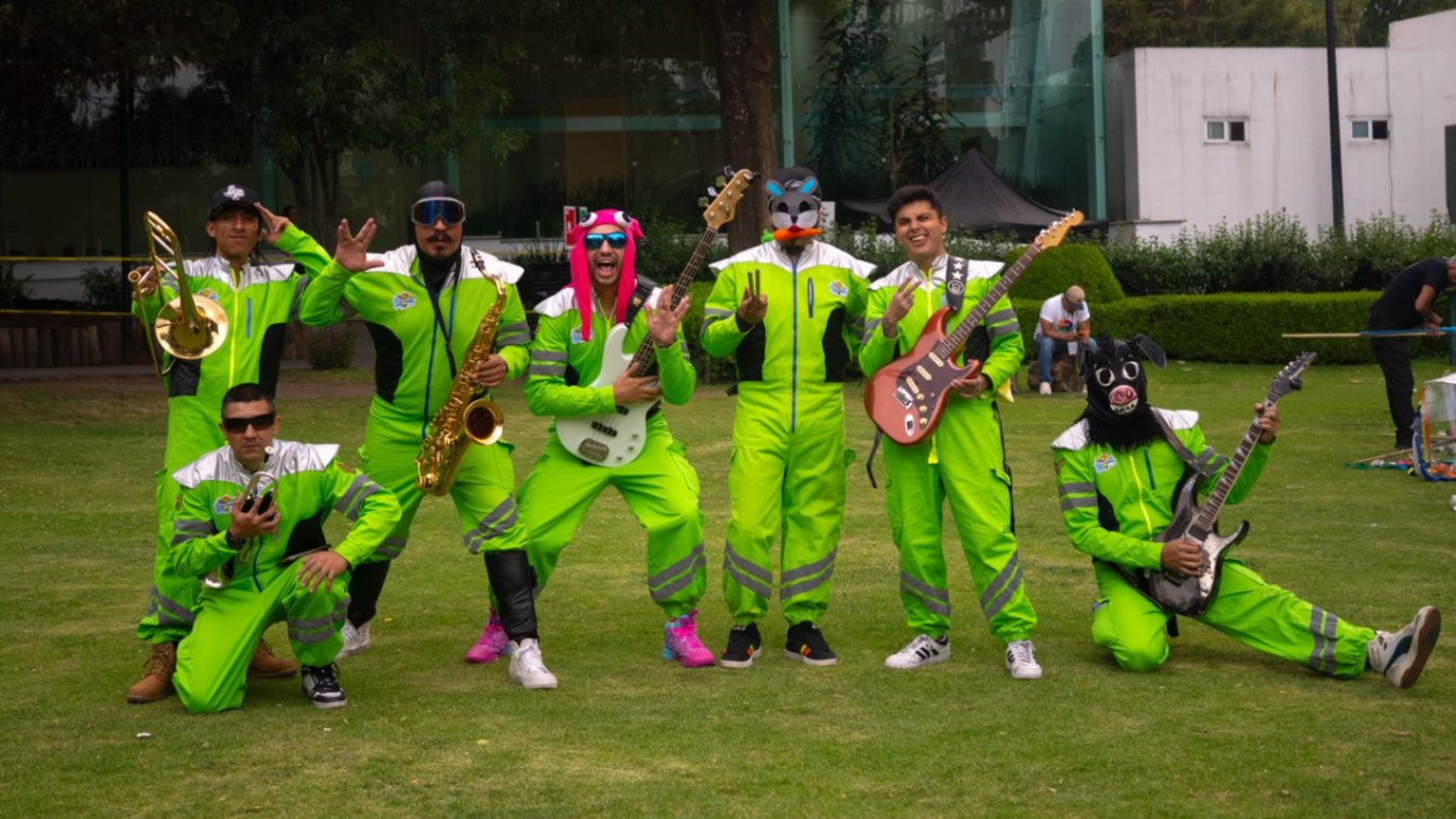 Charlas A Una Toma: Los Tripulantes Del Ovni (Música Infantil)