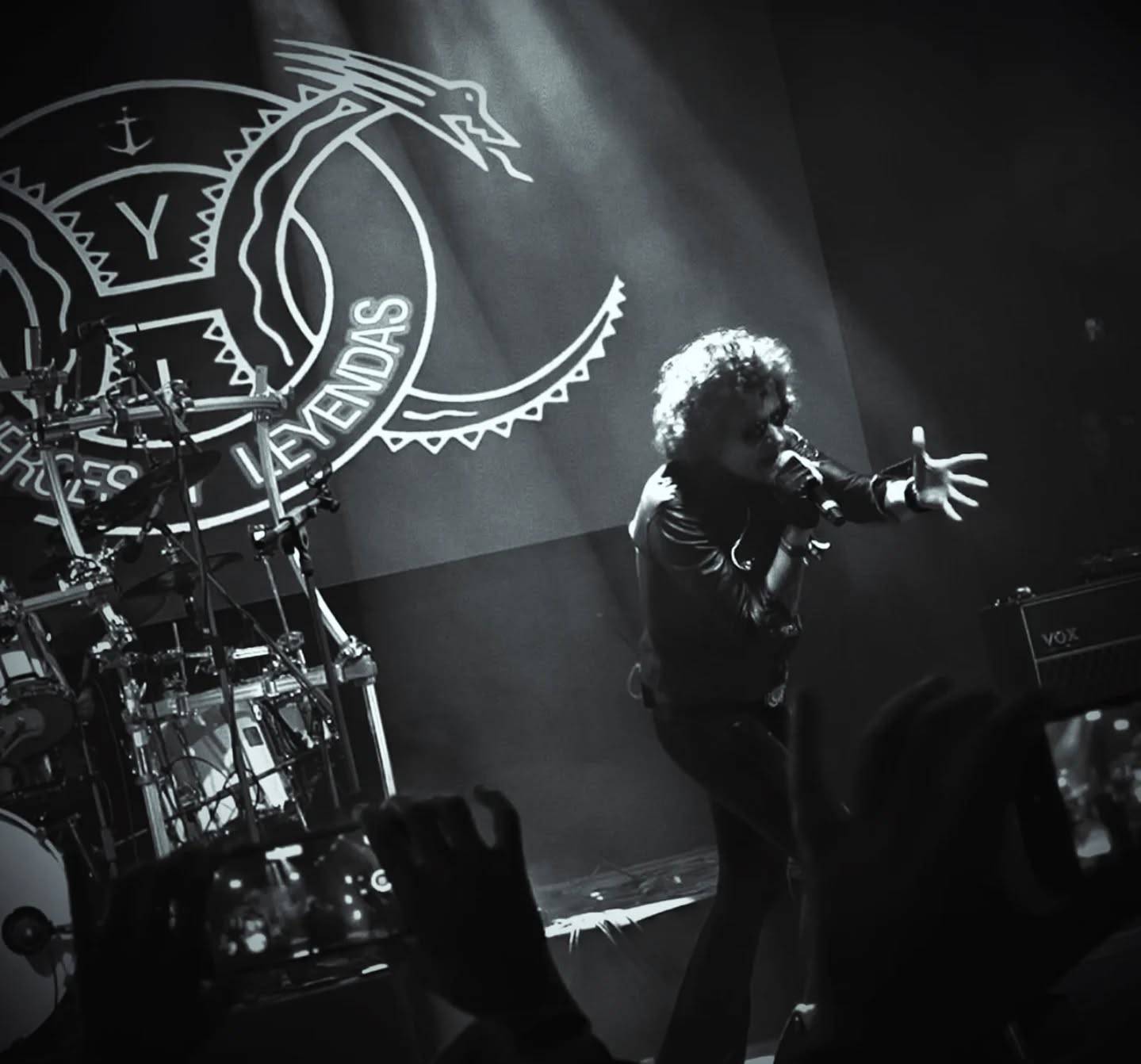TRIBUTO SINFONICO HEROES DEL SILENCIO - foto 1